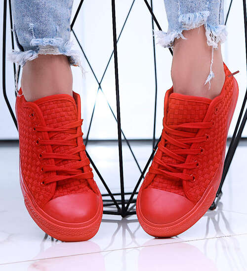 Sznurowane czerwone trampki  damskie z tkaniny /E8-1 16068 T096/