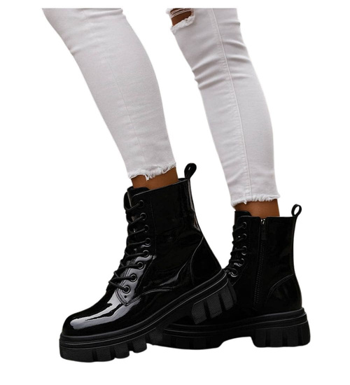 Czarne trapery damskie na platformie /E9-1 18209 W484/