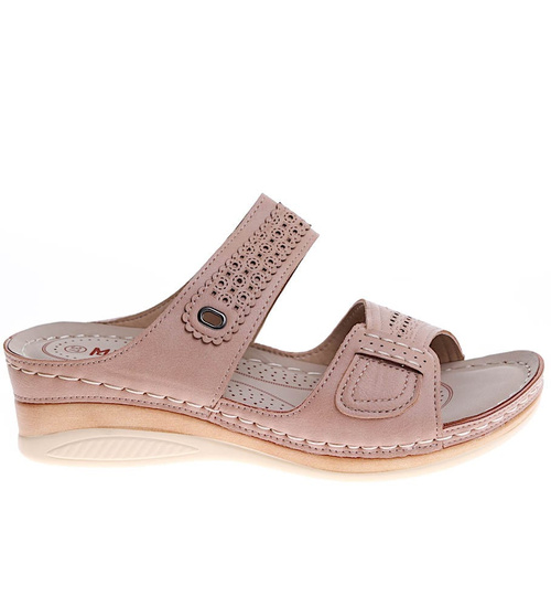 Beżowe klapki damskie na niskiej platformie i koturnie /E10-2 16124 T233/