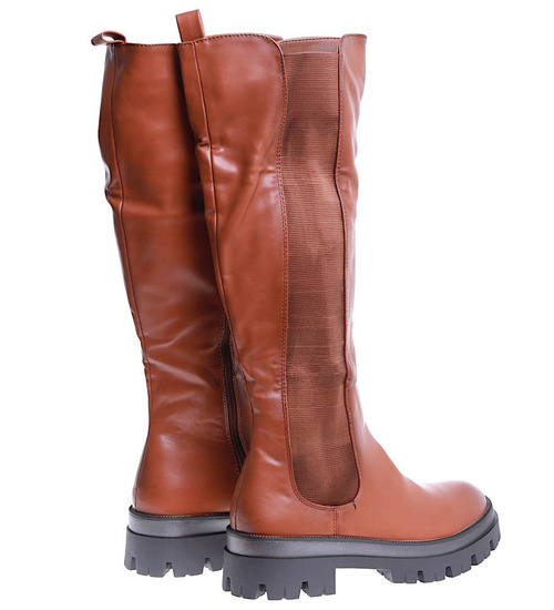 Brązowe kozaki sztyblety na platformie /A3-1 15420 T345/