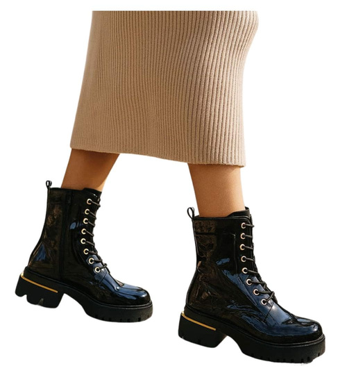 Lśniące botki glany w rockowym stylu Czarne /A2-1 18547 G388/