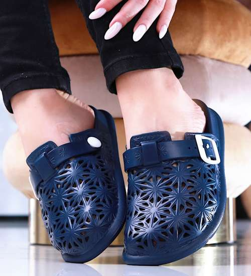 Granatowe damskie klapki na basen /B6-1 13846 S194/ Granatowe damskie klapki na basen /B6-1 13846 S194/