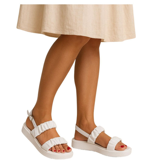 Białe damskie sandały na platformie /G9-2 17565 T130/