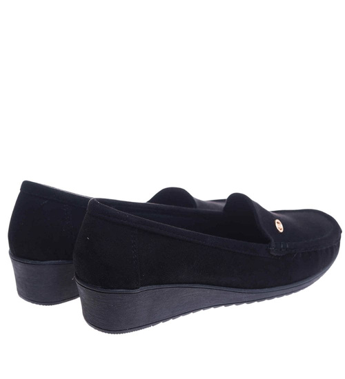 Czarne czółenka na niskim koturnie /F6-3 17666 W333/