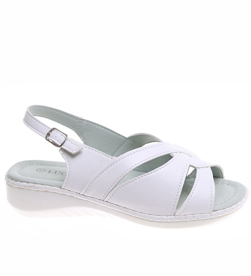 Białe sandały damskie na niskim obcasie /B5-1 16519 T138/