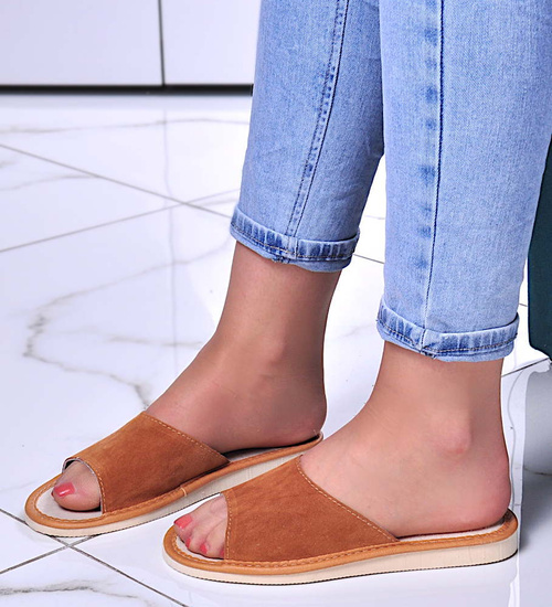 Profiolowane klapki domowe z naturalej skóry /F3-1 10716 H154/