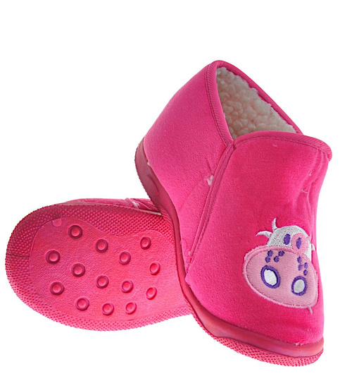 Fuksjowe kapcie z naszywką D8-1 10269 S095/