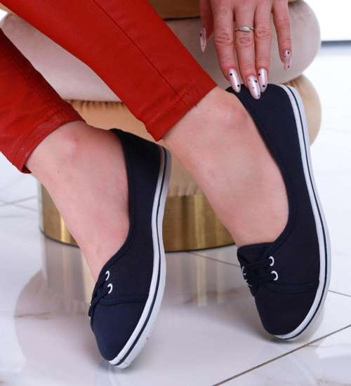 Wsuwane granatowe tenisówki damskie /G7-2 13393 T195/ Wsuwane granatowe tenisówki damskie /G7-2 13393 T195/