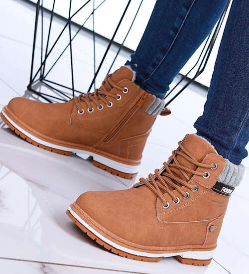 Ocieplane karmelowe trapery damskie /G12-3 15393 S597/ Ocieplane karmelowe trapery damskie /G12-3 15393 S597/