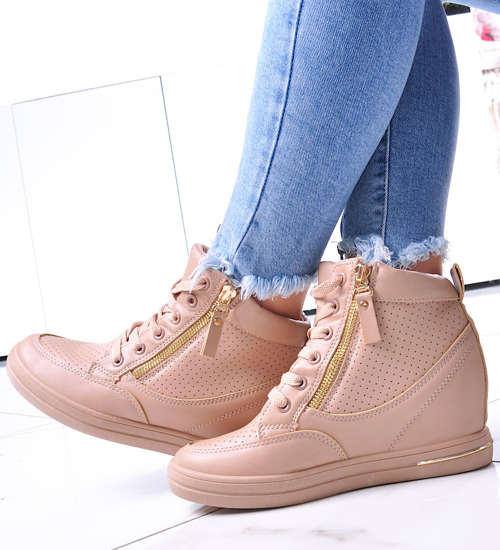 Beżowe sneakersy damskie na koturnie /B3-2 12826 T796/