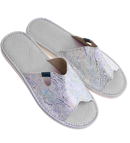 Odkryte kapcie damskie Srebrne /B3-1 17647 S165/