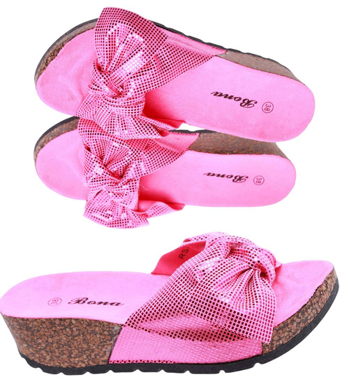 Różowe klapki na niskim koturnie /C7-2 17627 T134/