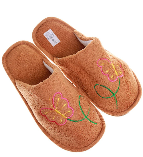 Pluszowe brązowe kapcie damskie z haftem /C6-1 15948 S4-5/