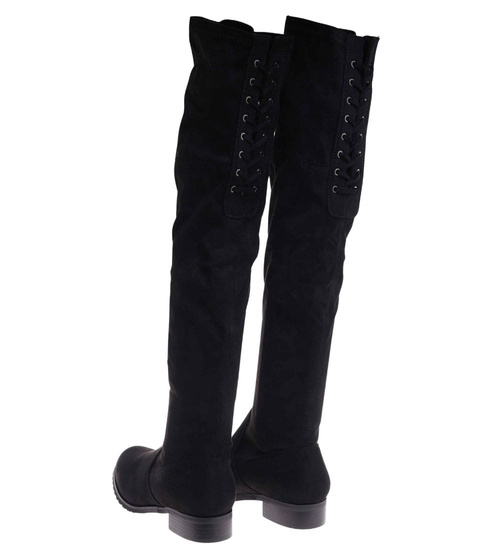 Czarne kozaki muszkieterki na płaskim obcasie /B6-2 18601 G366/