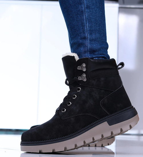 Ocieplane czarne trapery damskie /G4-3 15029 T338/