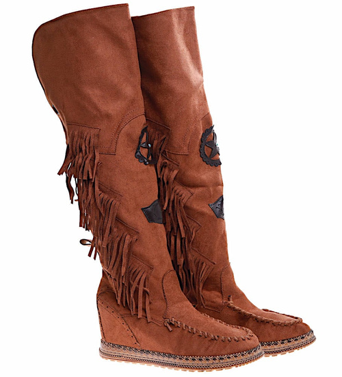 Karmelowe kozaki z frędzlami na niskim koturnie /A1-2 16912 T182/