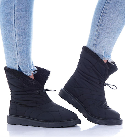 Czarne kozaki śniegowce z futerkiem /E8-1 17014 G284/