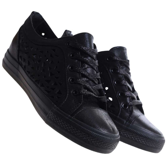 Czarne ażurowe trampki na koturnie /E3-1 17201 G6/