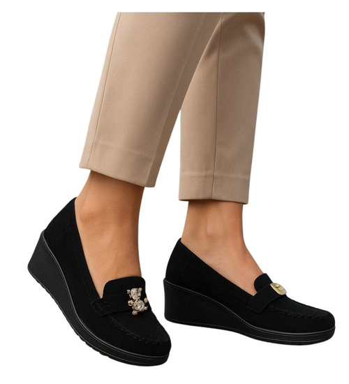 Czarne zamszowe czółenka na koturnie /B1-2 18191 W135/