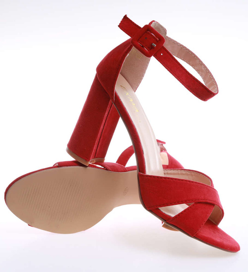 Czerwone damskie sandały na obcasie ost389