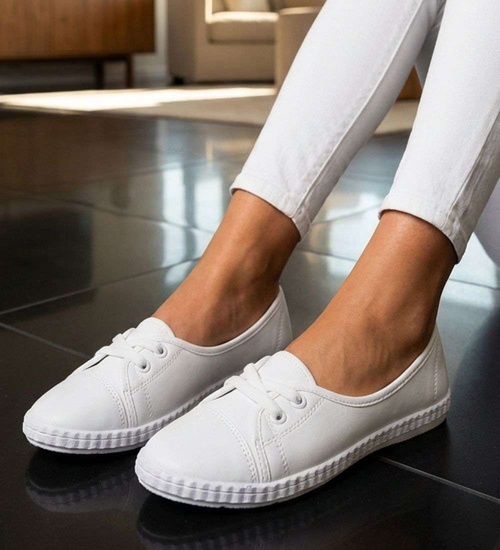 Wsuwane białe tenisówki damskie /G3-2 18835 T189/