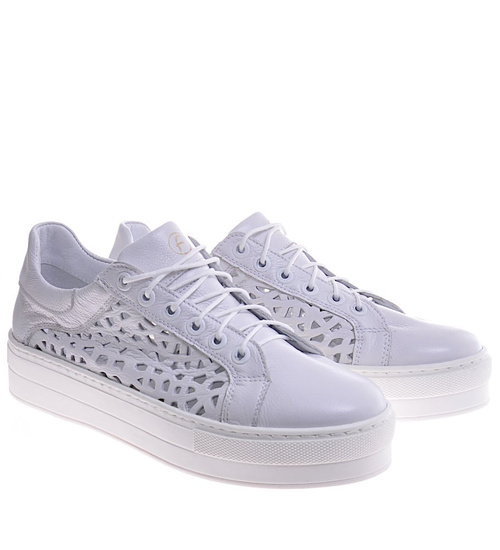 Ażurowe skórzane damskie trampki creepersy /E1-2 11582 F166/