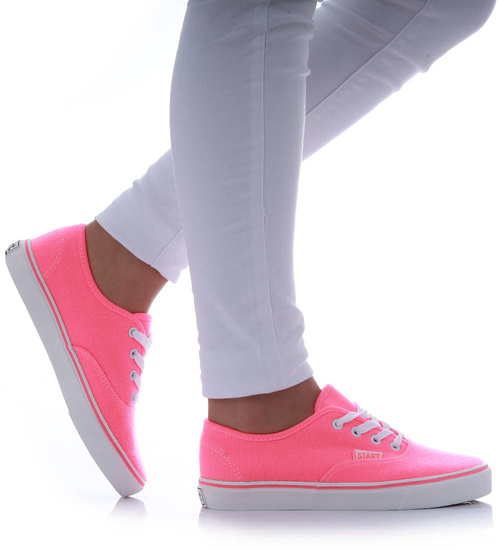 Różowe niskie tenisówki damskie z tkaniny Fluo /B4-2 H2 15979 G056/