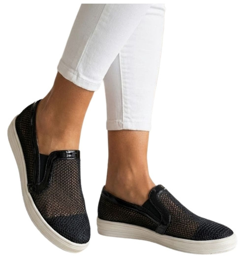 Ażurowe czarne tenisówki slip on /D2-2 11942 T191/