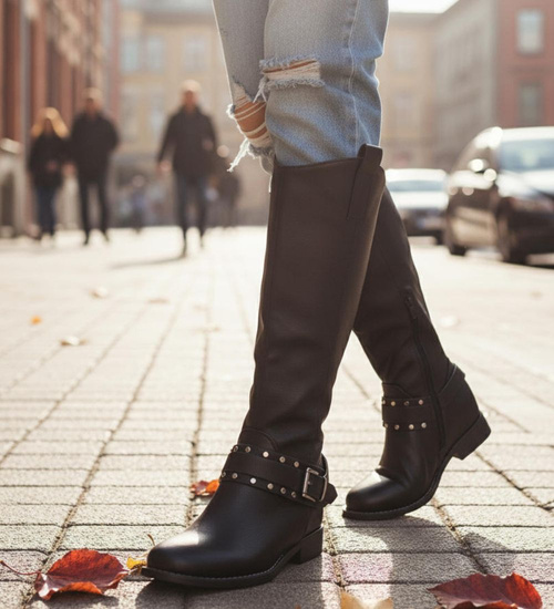 Ocieplane czarne kozaki damskie na niskim koturnie /J5-3 H2 15322 T386/