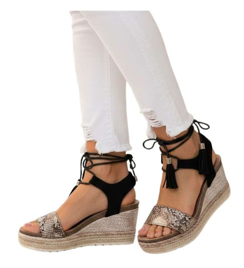 Sandały na koturnie i platformie Czarne /D8-2 14047 S290/