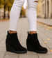 Czarne botki damskie na koturnie /F10-3 18319 W484/
