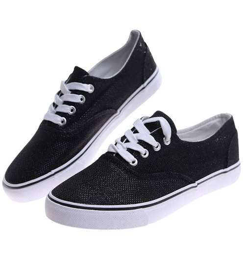 Sznurowane czarne trampki damskie /F9-3 17226 G8-6/