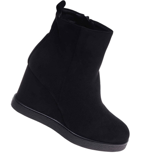 Czarne botki damskie na koturnie /F5-2 18201 T488/