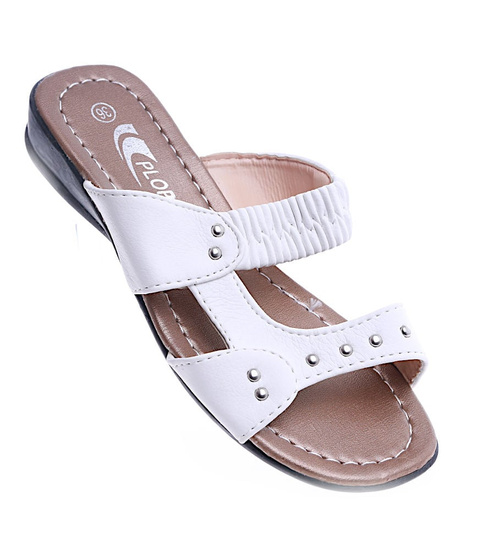 Białe damskie klapki na płaskim obcasie /G5-1 14187 T097/