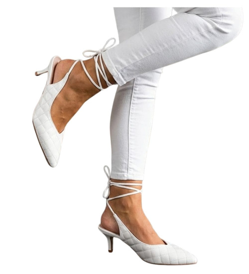 Białe czółenka na niskim obcasie Lace Up /B3-2 12206 T390/