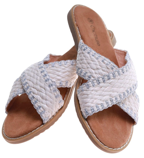 Białe klapki na płaskim obcasie /D9-3 17537 G186/