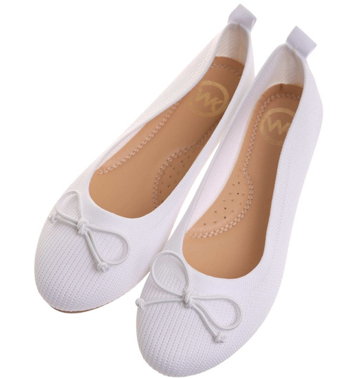 Białe baleriny damskie z tkaniny /B3-2 17940 G132/