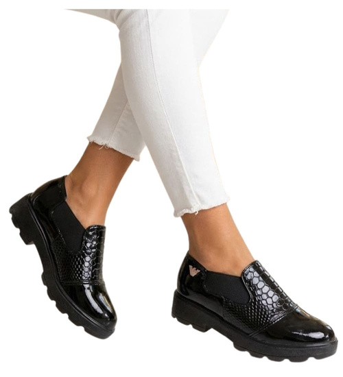 Czarne wsuwane dziewczęce półbuty /B2-3 14944 T039/