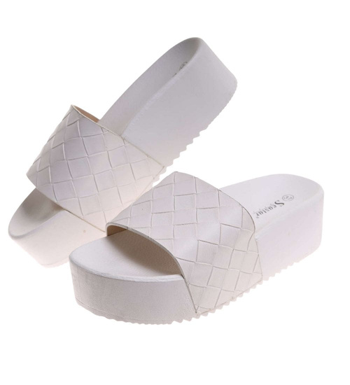 Plażowe białe klapki damskie na platformie /A6-2 17925 T191/