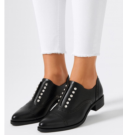 Ażurowe czarne półbuty oxfordy /J4-3 13326 T131 H2/