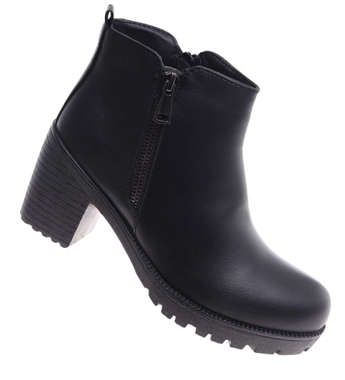 Czarne botki na obcasie z suwakiem /C7-3 18414 T300/