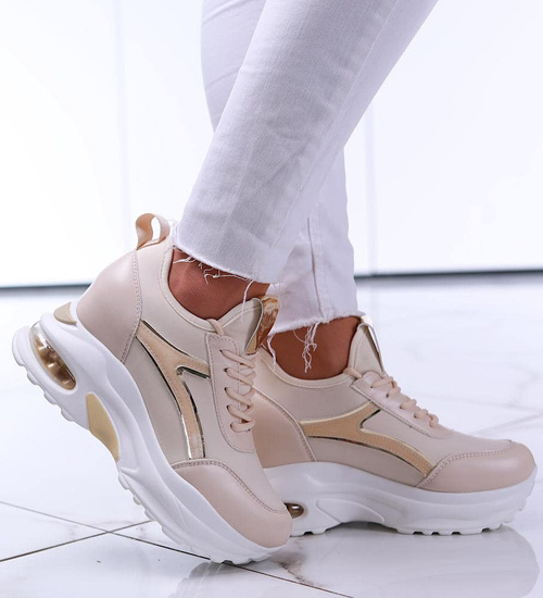 Beżowe trampki sneakersy na niskim koturnie /B3-3 13271 T804/