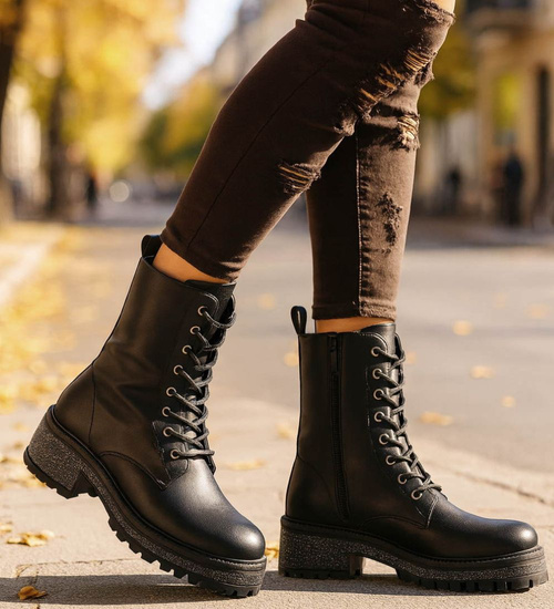 Czarne zimowe ocieplane botki glany /G12-1 18537 G384/