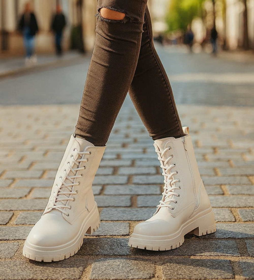 Beżowe zimowe botki trapery glany z futerkiem /A2-1 18524 T482/