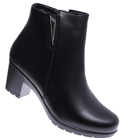 Damskie czarne botki na niskim obcasie /F1-3 15249 T592/