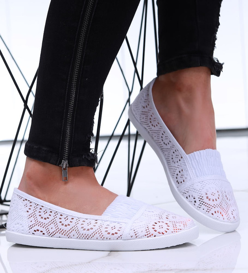 Białe ażurowe tenisówki damskie /B2-2 16473 S292/