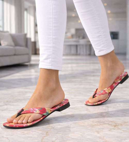 Różowe japonki z kwiatowym wzorem /E2-1 14509/