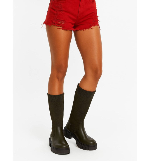 Zielone kozaki damskie na platformie /E9-3 18087 T390/