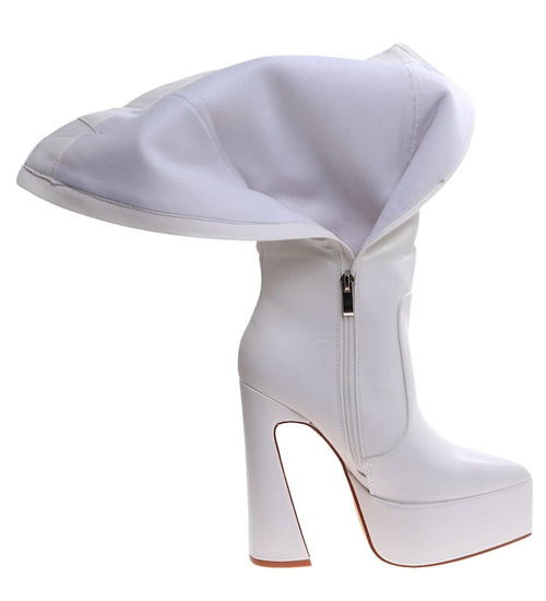 Białe kozaki damskie na platformie /A7-1 16914 G282/