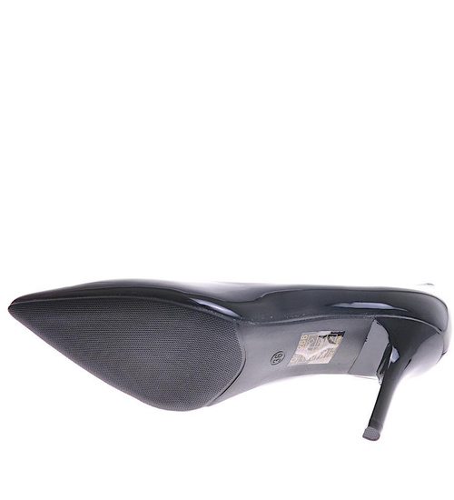 Klasyczne czarne szpilki /A8-2 11828 T595/